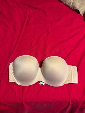 Victoria's Secret Strapless Molded Nude Bandeau Bra